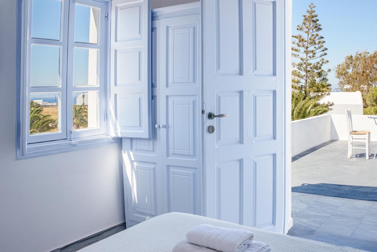 Pelagos Hotel - Oia Exterior photo