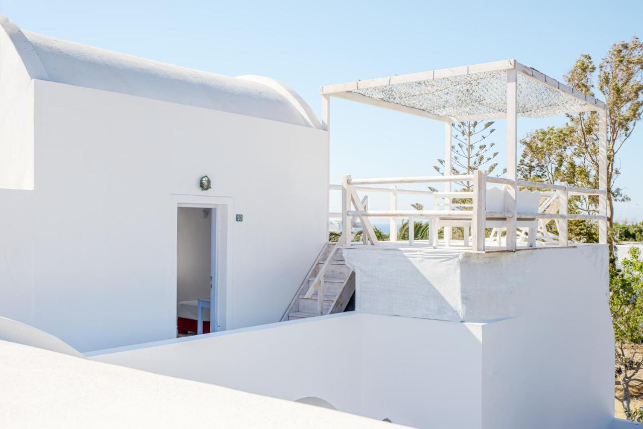 Pelagos Hotel - Oia Exterior photo