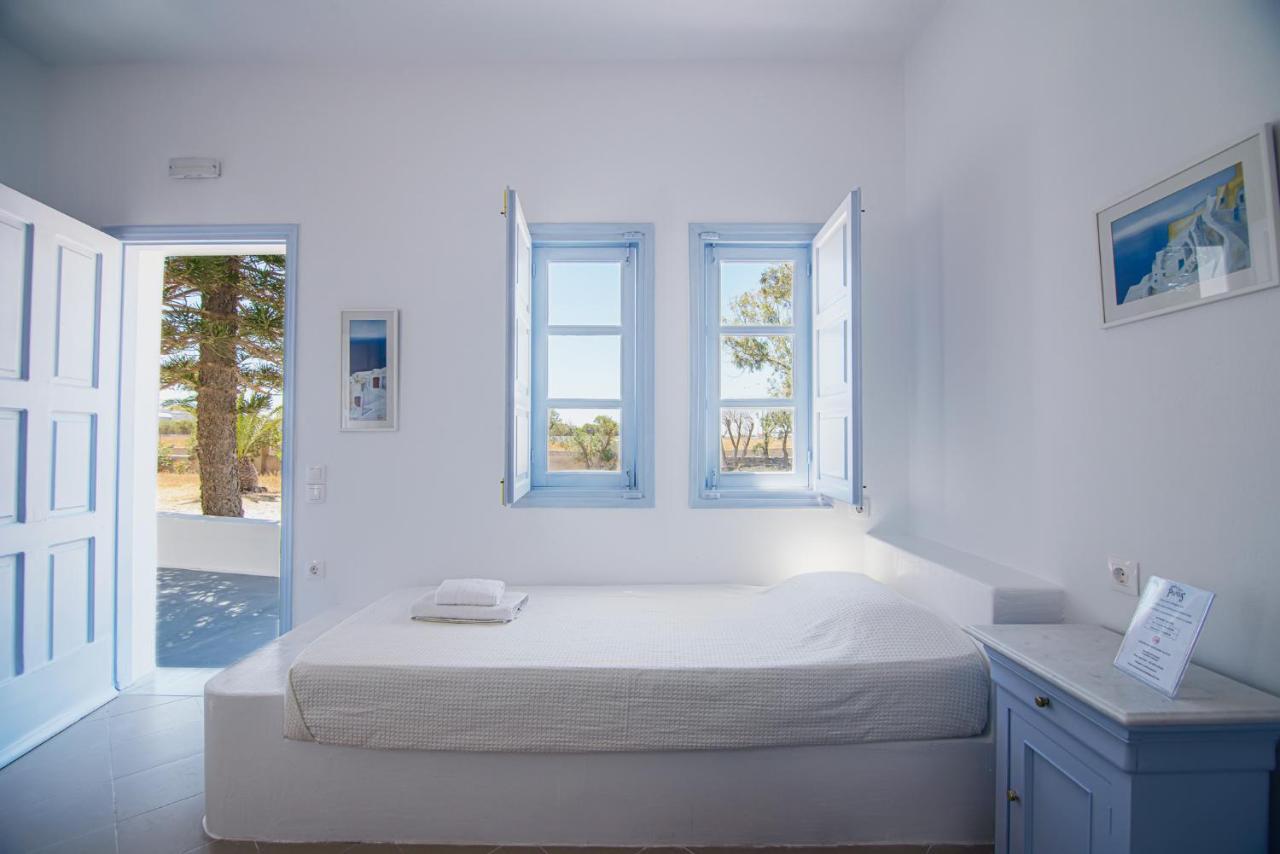 Pelagos Hotel - Oia Exterior photo