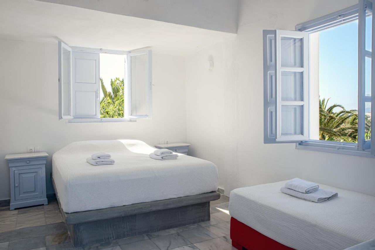Pelagos Hotel - Oia Exterior photo