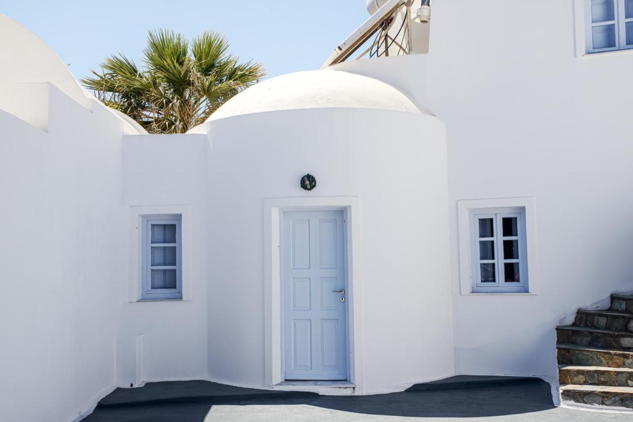 Pelagos Hotel - Oia Exterior photo