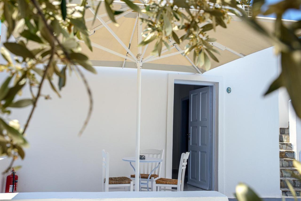 Pelagos Hotel - Oia Exterior photo