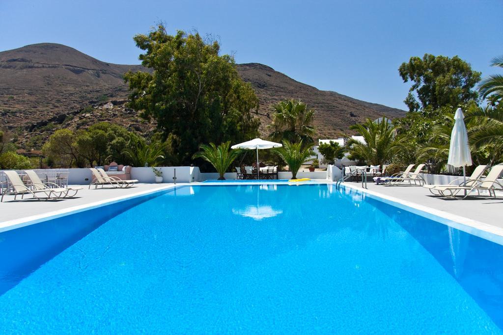 Pelagos Hotel - Oia Exterior photo