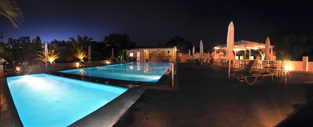 Pelagos Hotel - Oia Exterior photo
