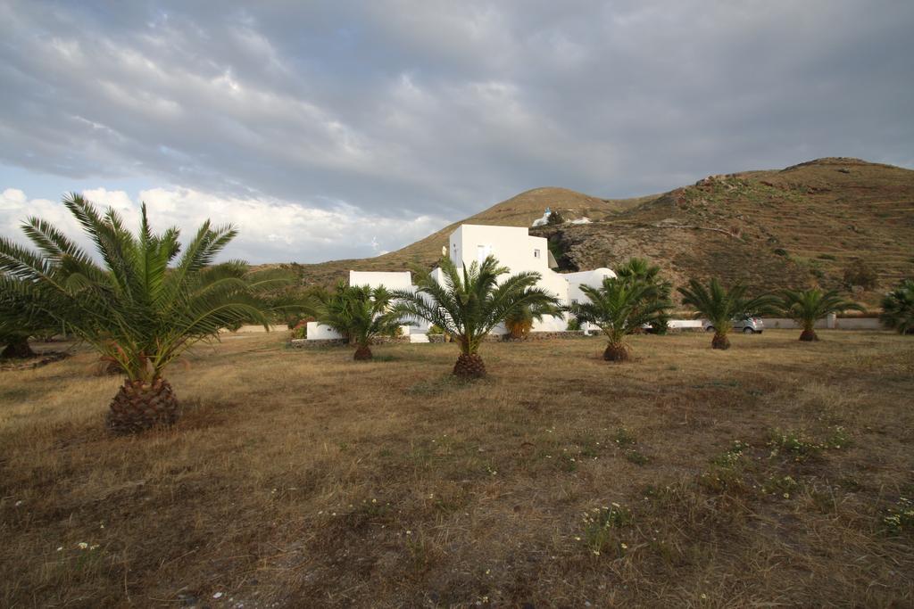 Pelagos Hotel - Oia Exterior photo